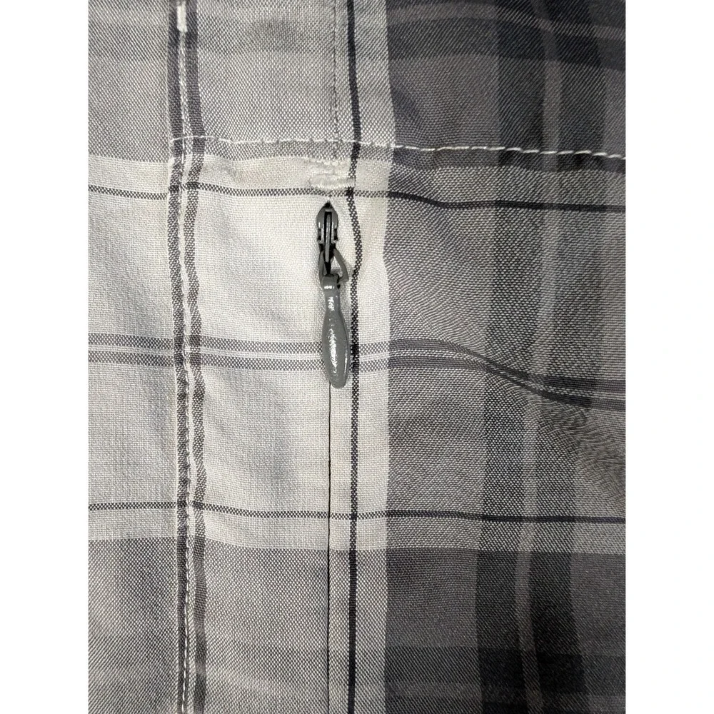 The North Face Mens Grey White Plaid Short Sleeve Hiking Button Up Shirt XL